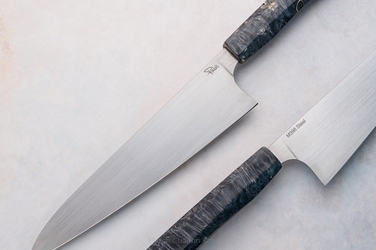 NÓŻ KUCHENNY GYUTO 210 10 M398 KLON STABILIZOWANY RĘKOJEŚĆ PROFILOWANA PABIŚ