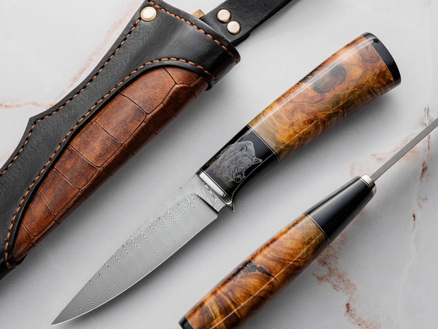 Characteristics of a gutting hunting  knife